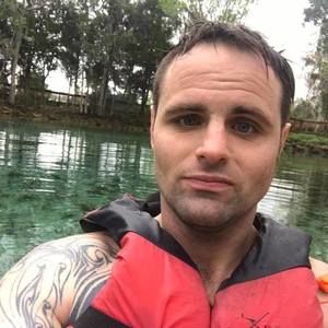 Meet your Posher, Kenneth